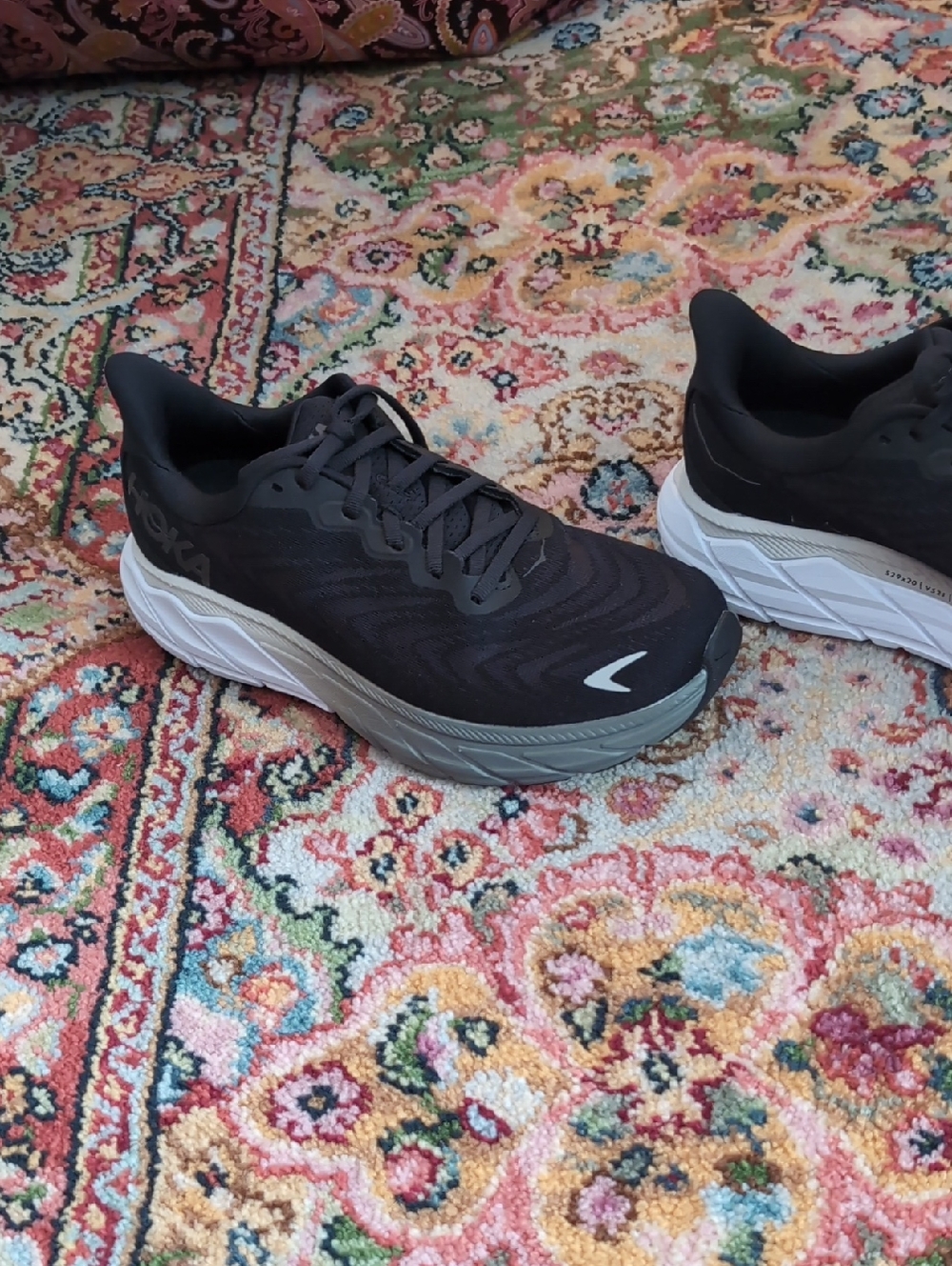 Hoka Arahi 6 Wide Sneakers - Picture 5 of 7